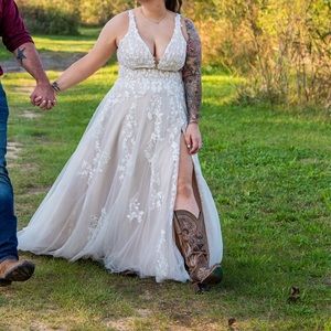 Sincerity wedding dress by Justin Alexander style number 44346.